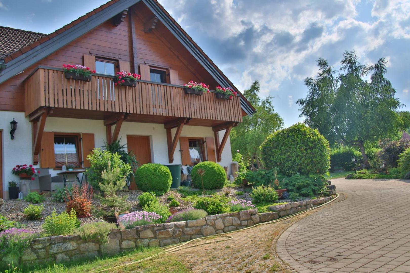 Hotel Heumanns Blockhaeuser Am Wald Pottenstein Exterior foto